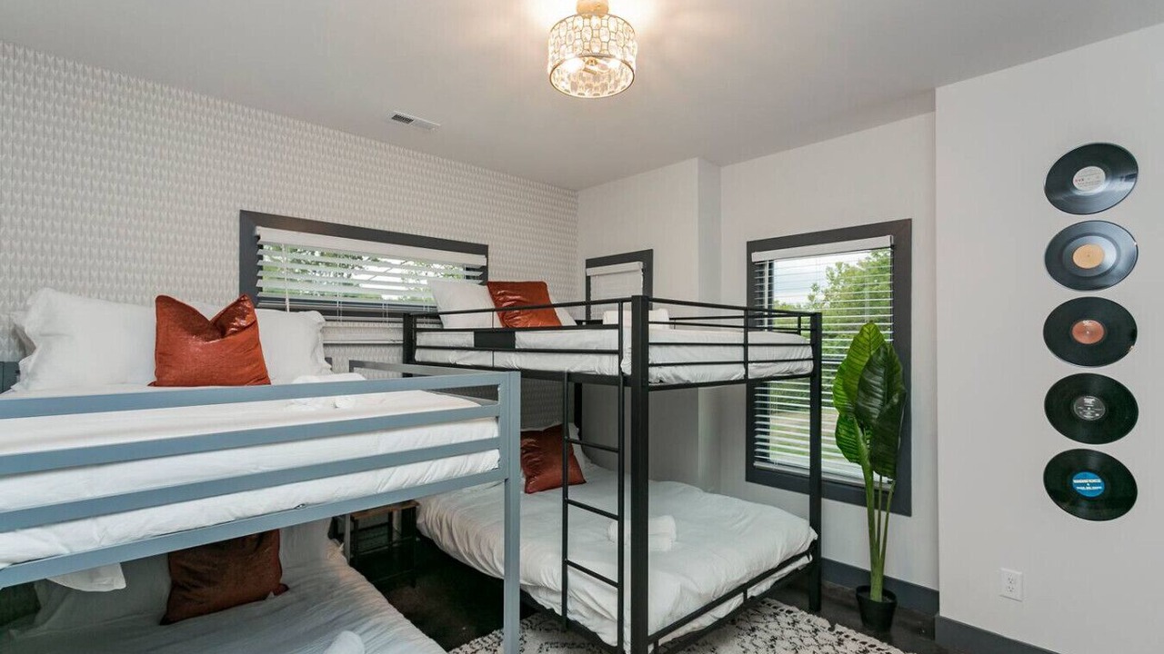 Photo of Bedroom in Maplewood Heights