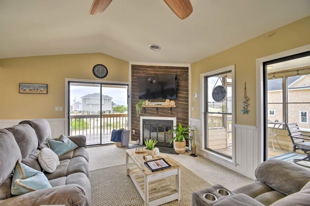 Photo of Livingroom in Corolla