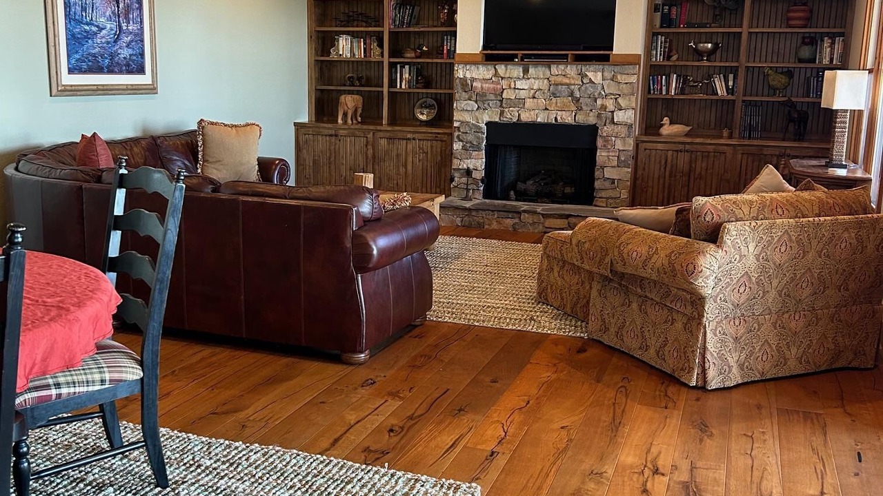 Photo of Livingroom in Sapphire