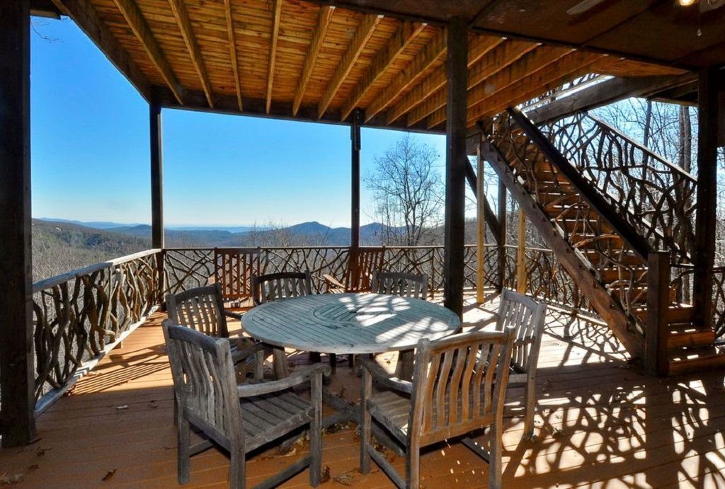 Photo of Outdoor in Sapphire