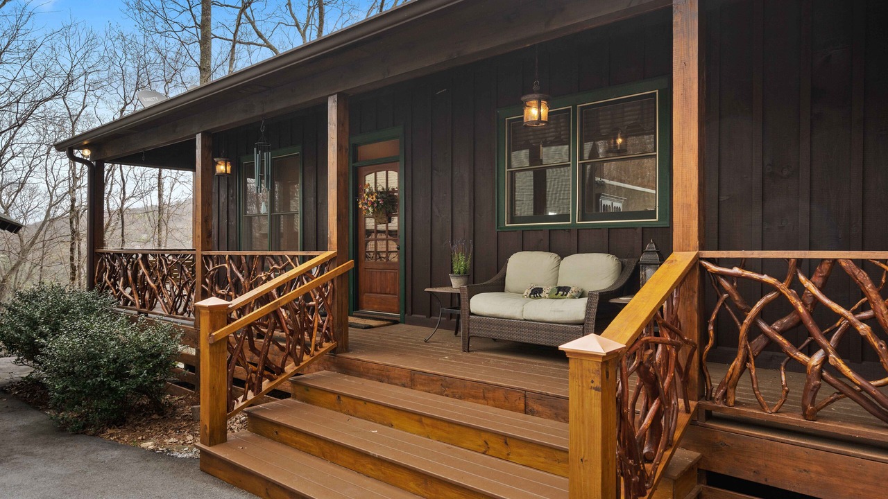 Photo of Patio Balcony in Sapphire