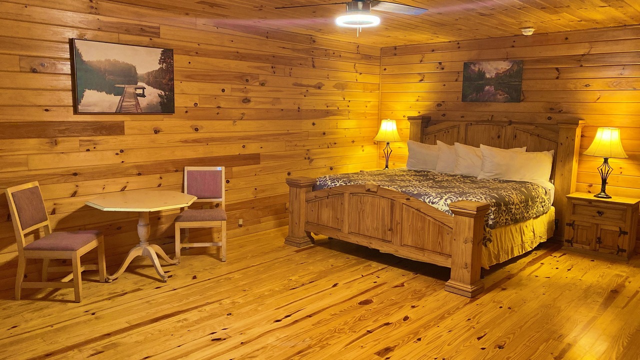 Photo of Bedroom in Bryson City