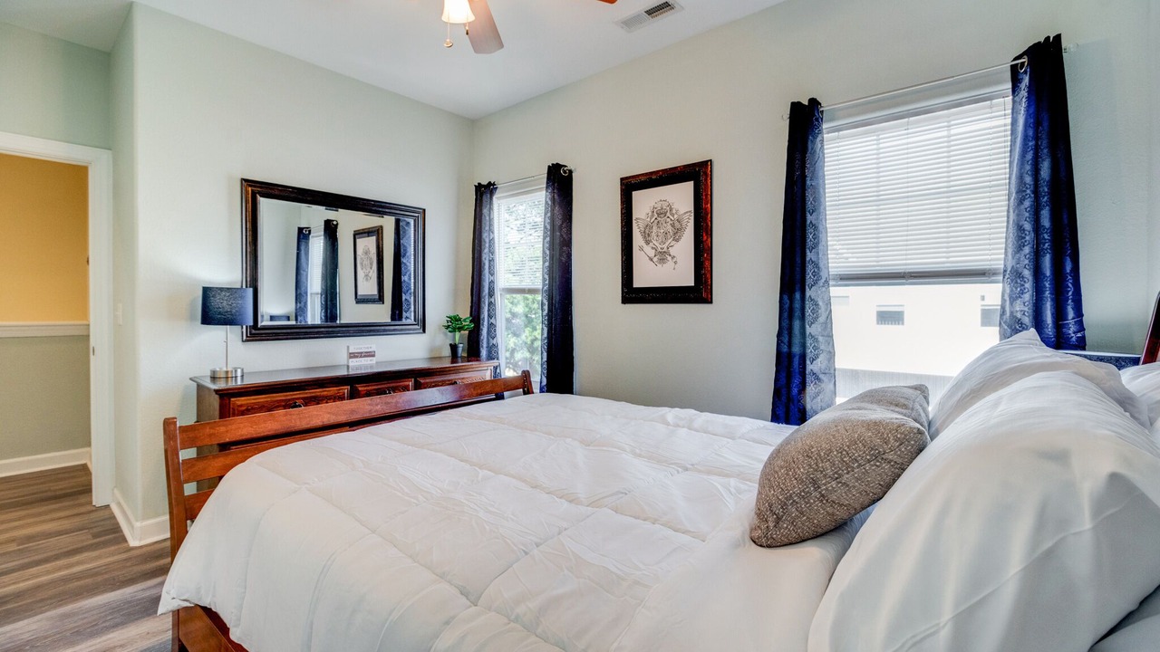 Photo of Bedroom in East Ocean View