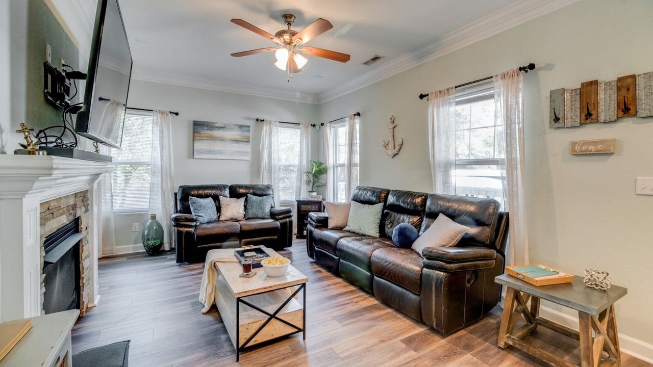 Photo of Livingroom in East Ocean View