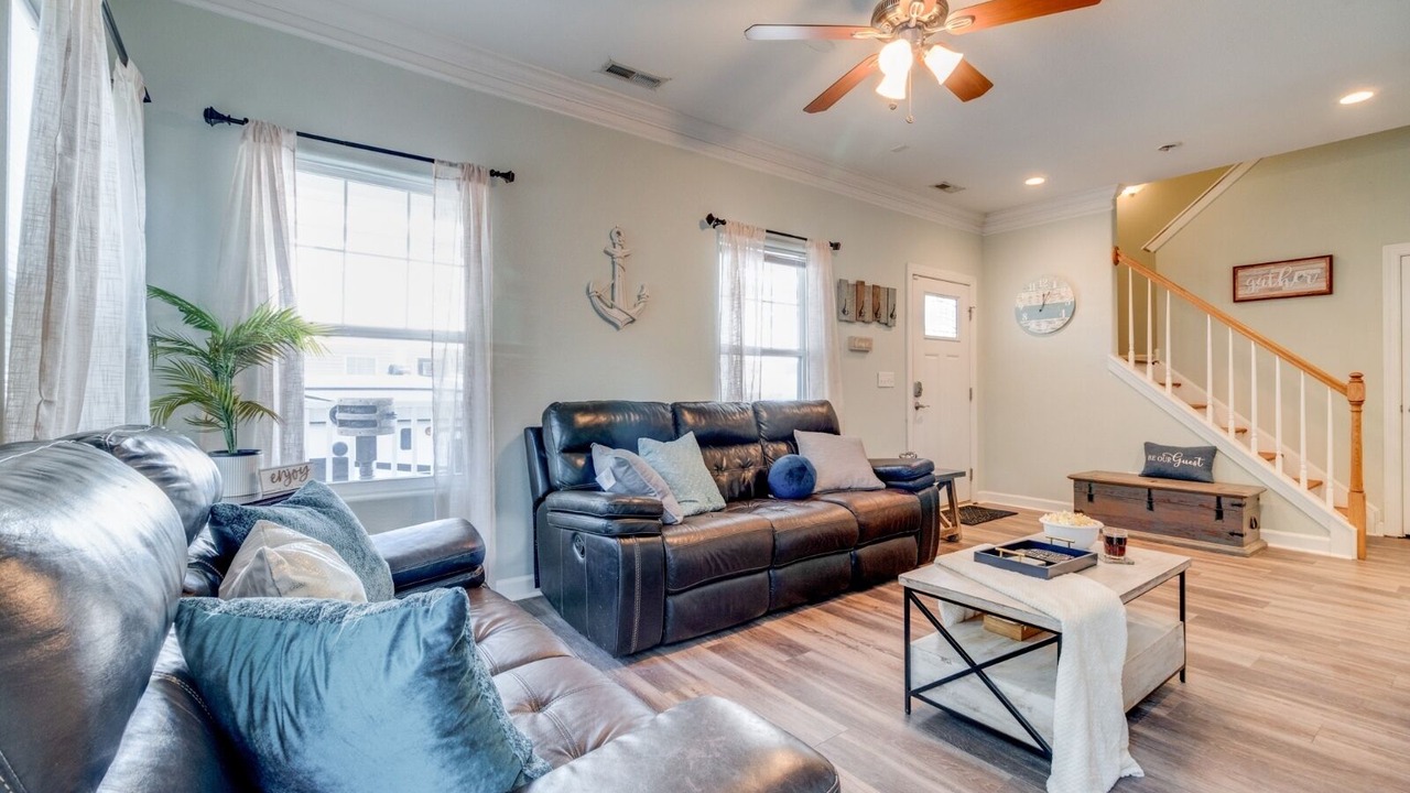 Photo of Livingroom in East Ocean View