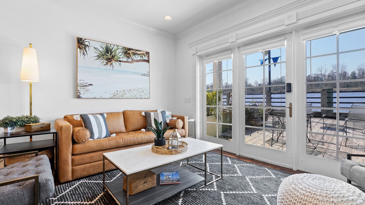 Photo of Livingroom in Riverwalk