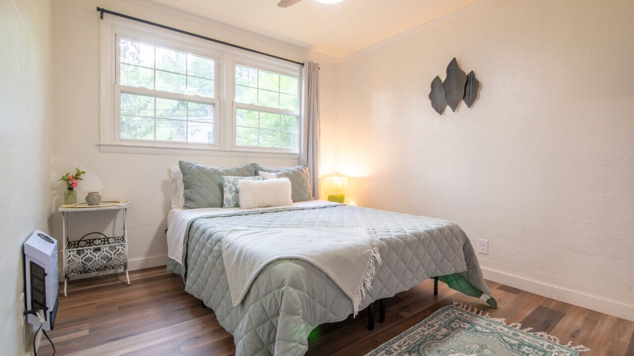 Photo of Bedroom in Sylva