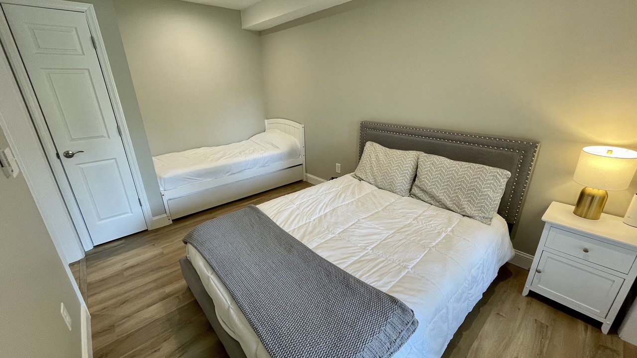 Photo of Bedroom in Leasburg