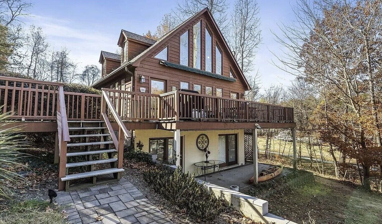 Photo of Outdoor in Leasburg