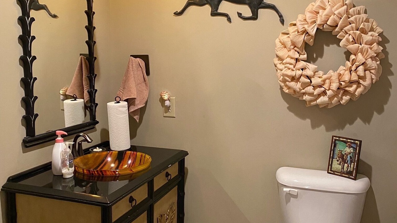 Photo of Bathroom in Clinton