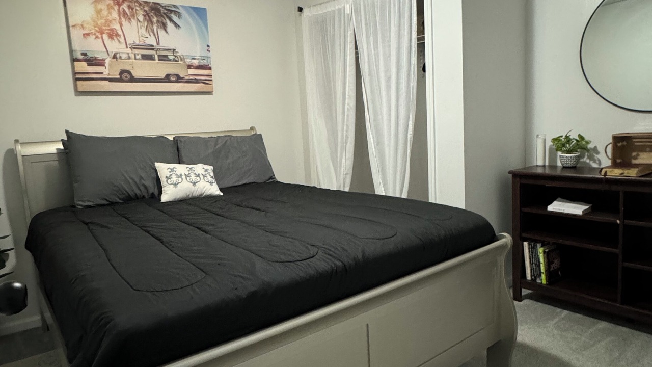 Photo of Bedroom in Lexington - Salisbury
