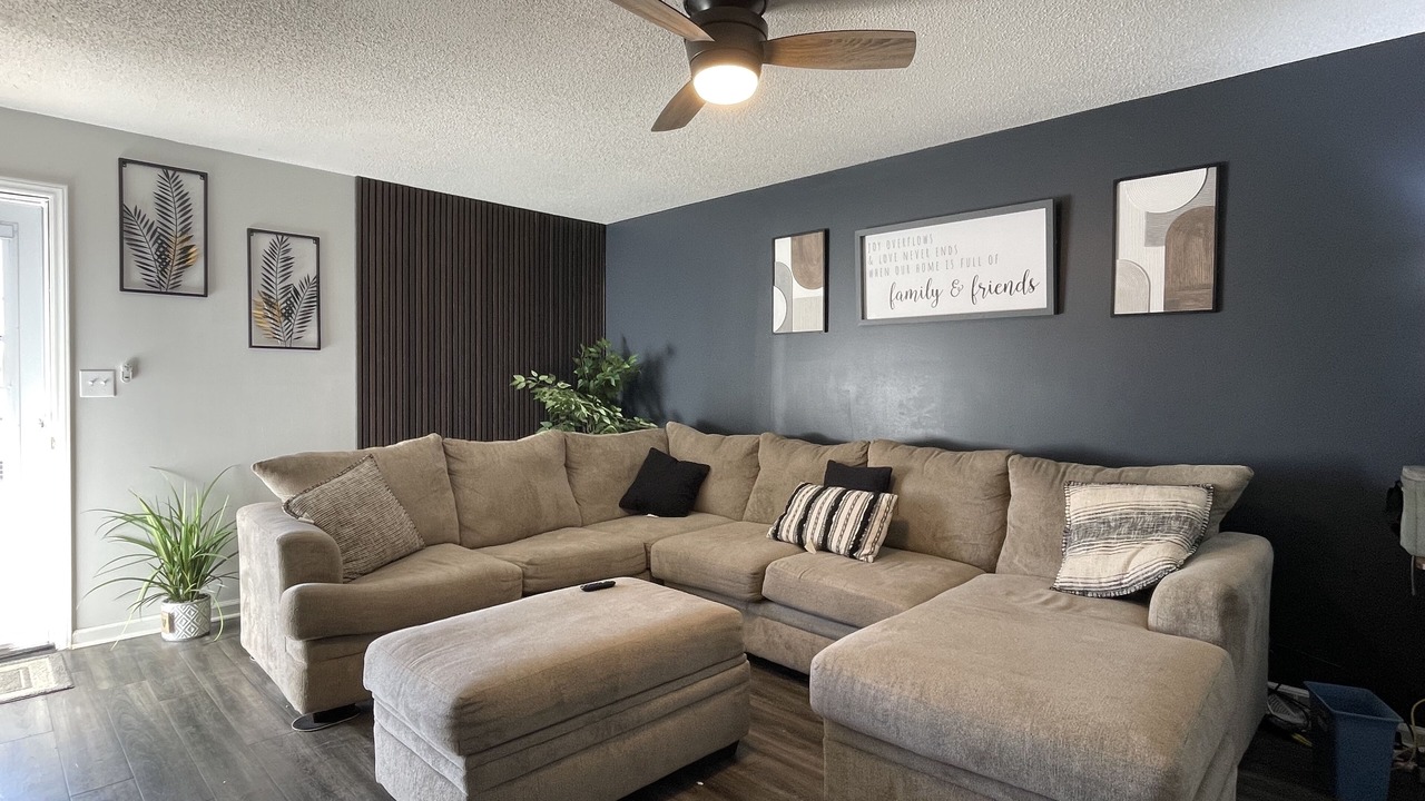 Photo of Livingroom in Lexington - Salisbury