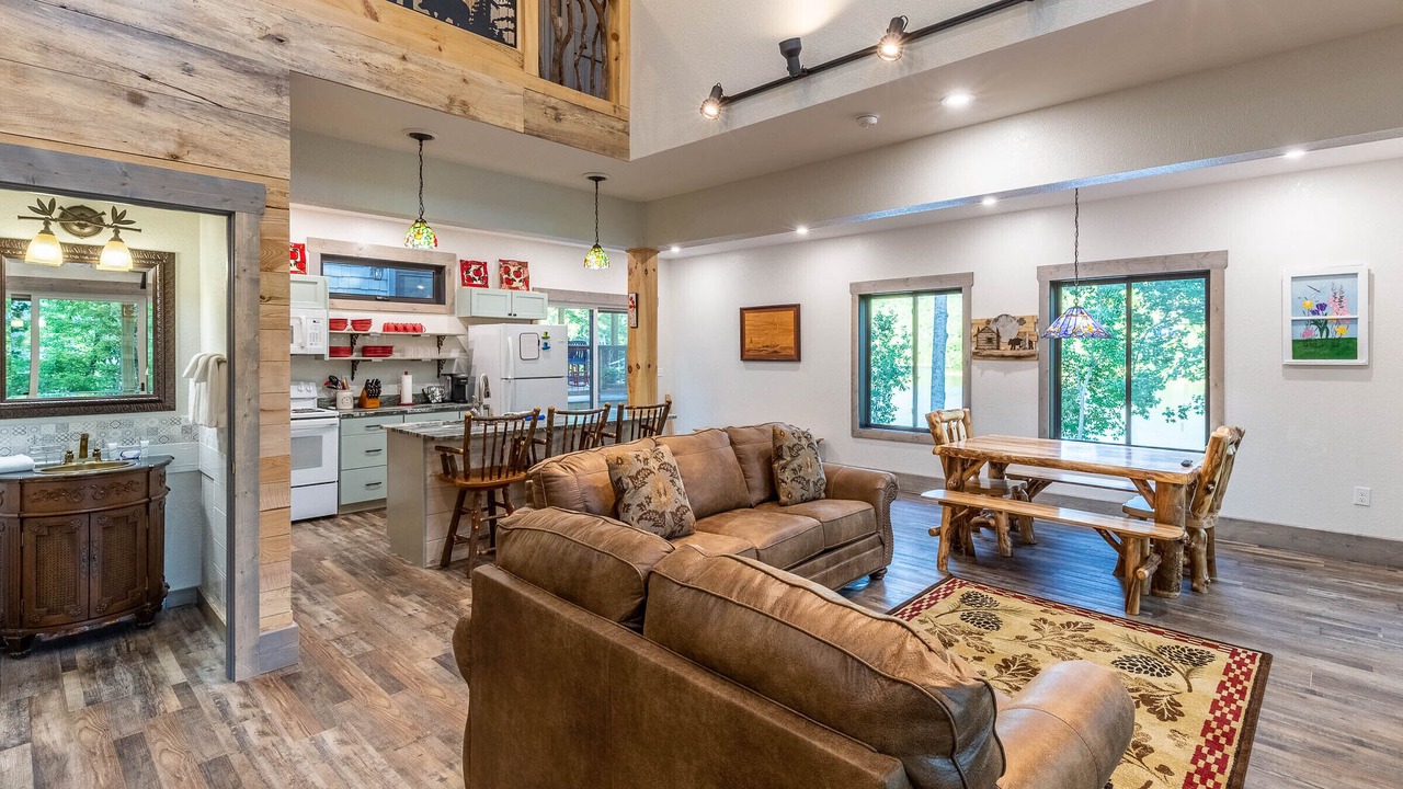 Photo of Livingroom in Tuckasegee