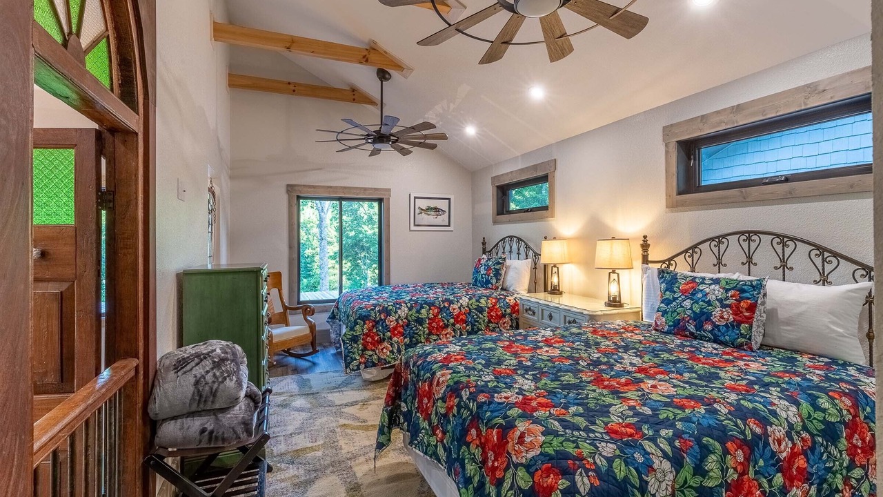 Photo of Bedroom in Tuckasegee