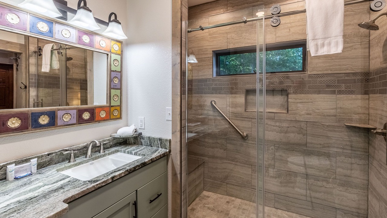 Photo of Bathroom in Tuckasegee
