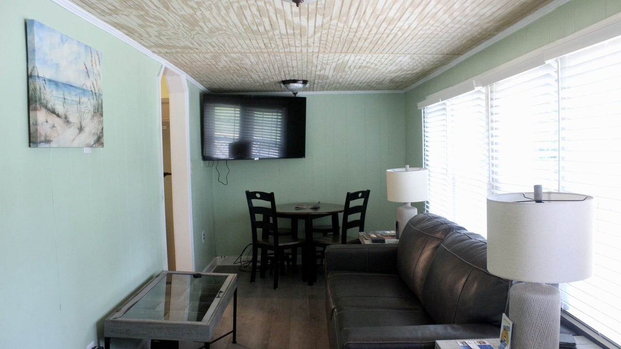 Photo of Livingroom in Manteo