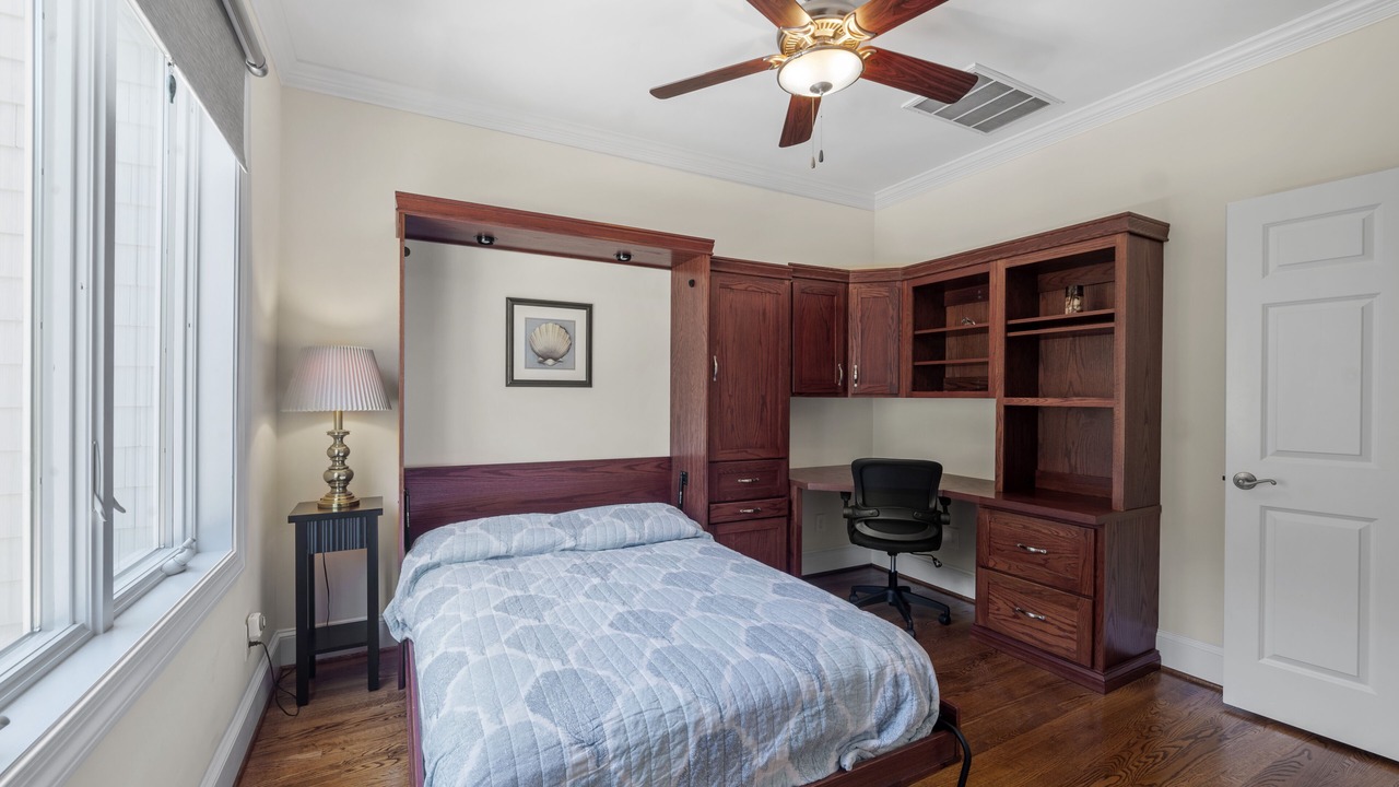 Photo of Bedroom in Oriental
