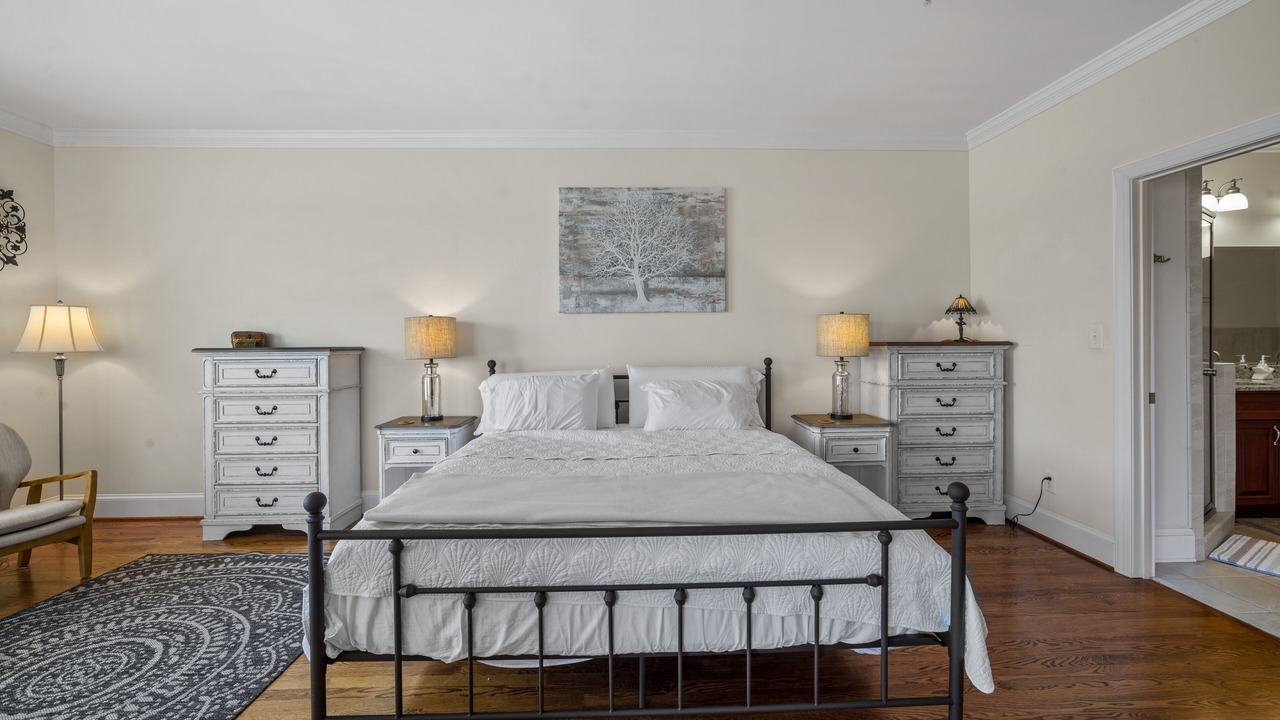 Photo of Bedroom in Oriental