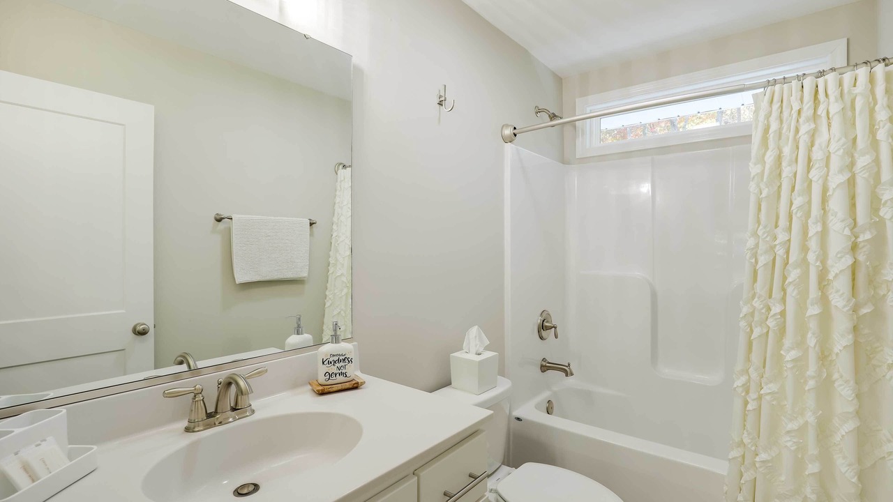 Photo of Bathroom in Ridgecrest