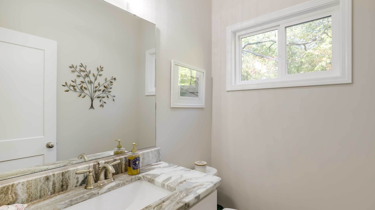 Photo of Bathroom in Ridgecrest