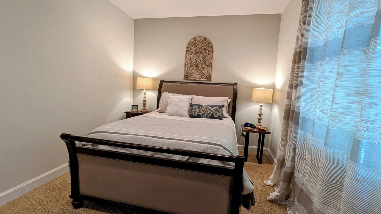 Photo of Bedroom in Robbinsville