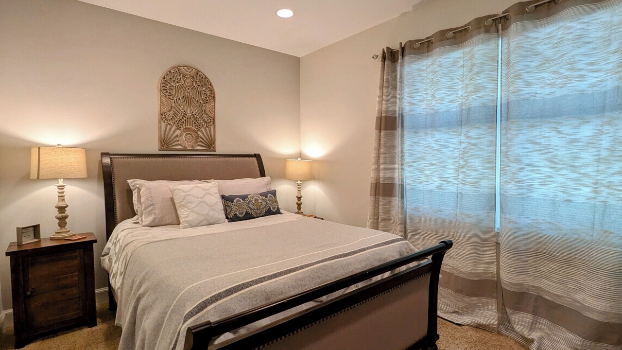Photo of Bedroom in Robbinsville
