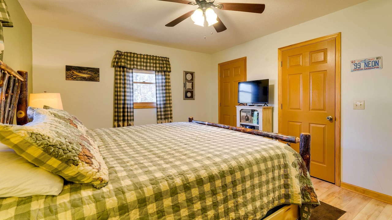 Photo of Bedroom in Murphy