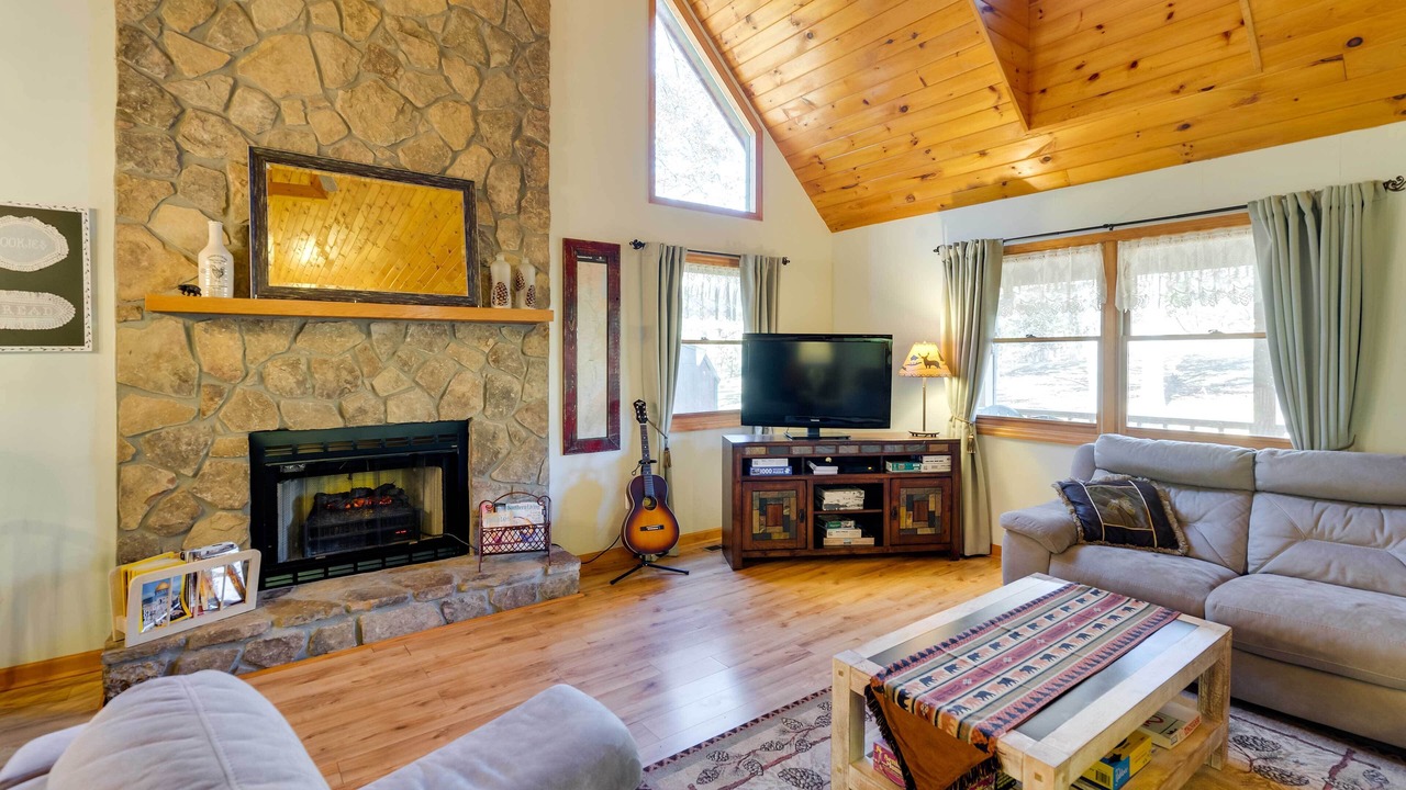Photo of Livingroom in Murphy