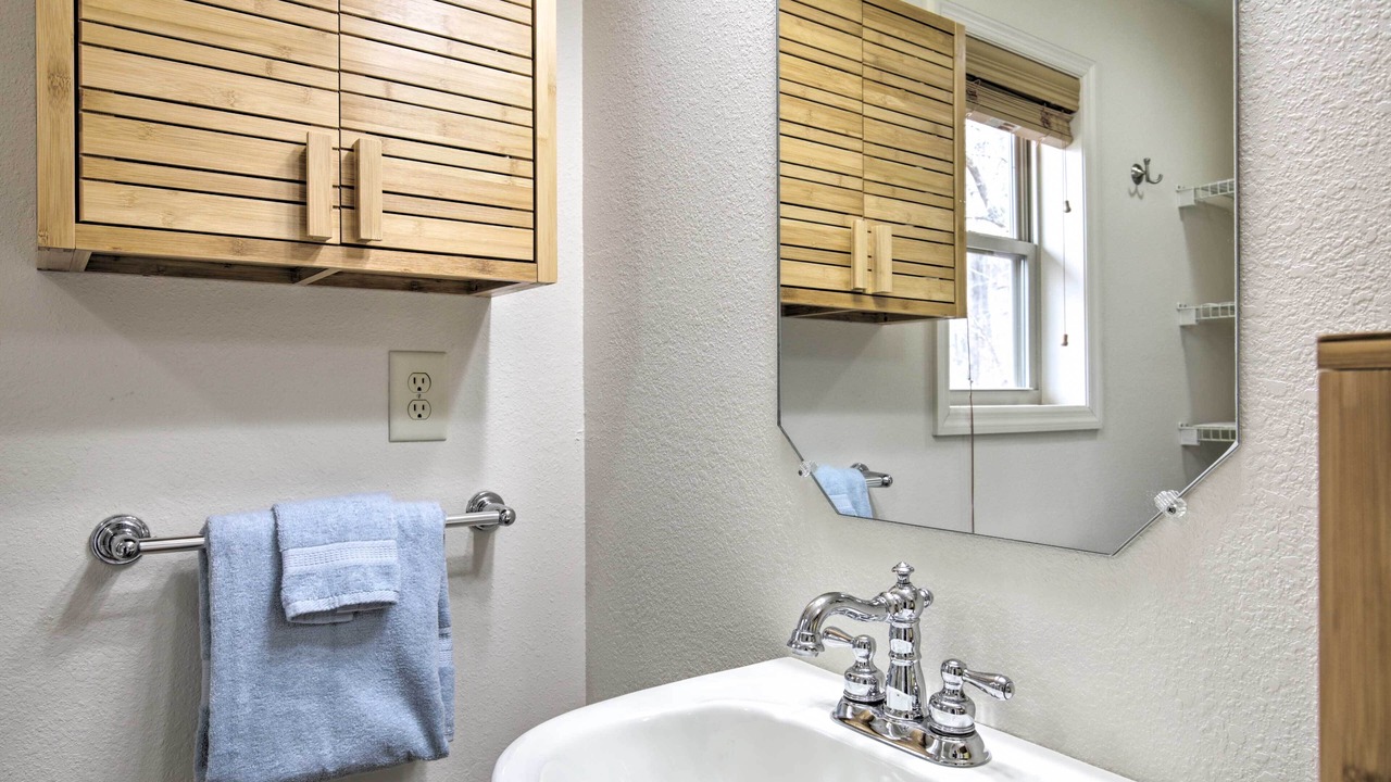 Photo of Bathroom in Hayesville