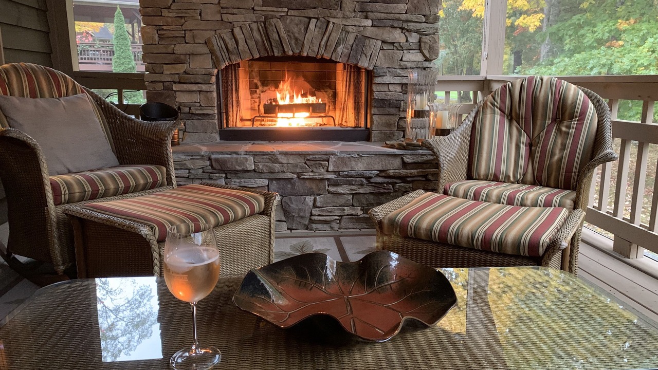 Photo of Livingroom in Cullowhee