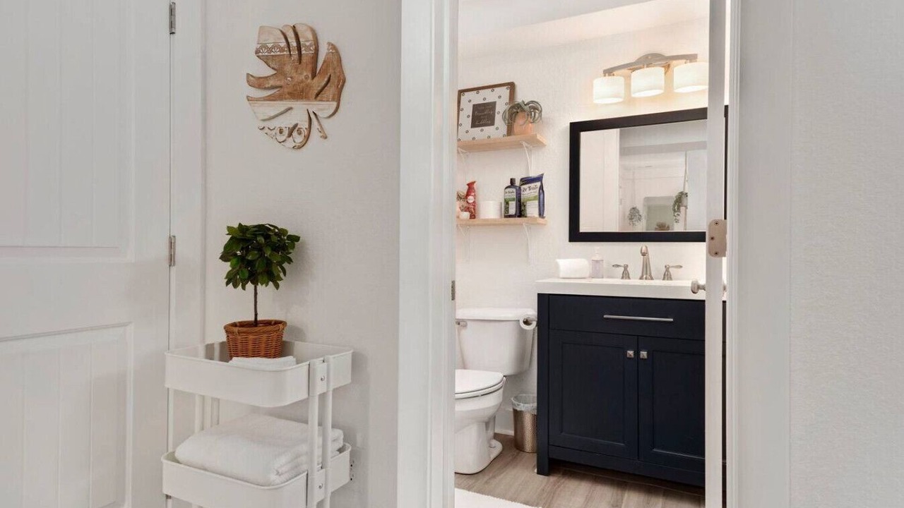 Photo of Bathroom in Colington