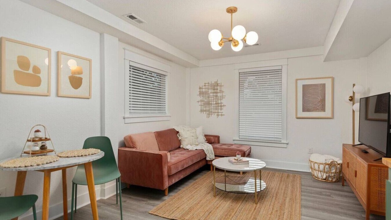 Photo of Livingroom in Colington