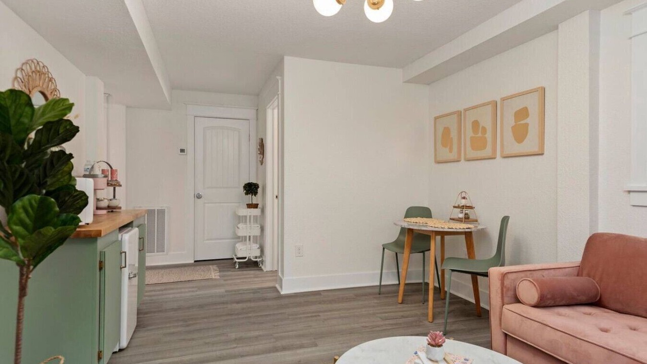 Photo of Livingroom in Colington