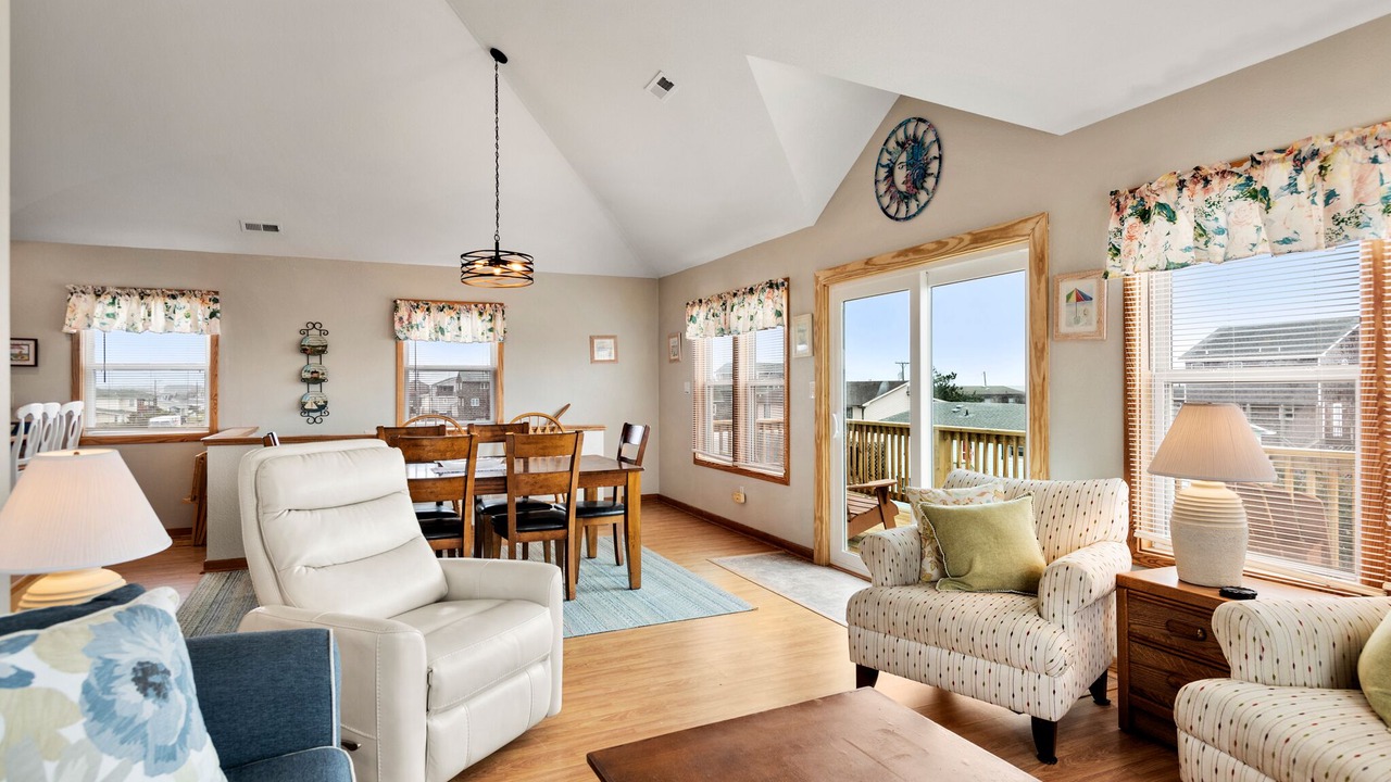 Photo of Livingroom in Colington