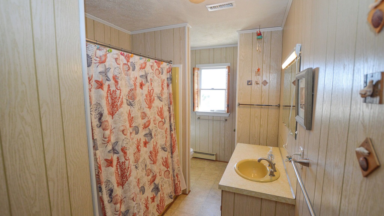 Photo of Bathroom in Carolina Dunes