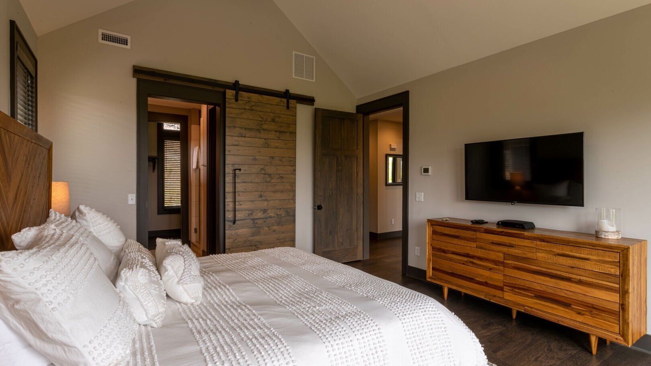 Photo of Bedroom in Deep Gap