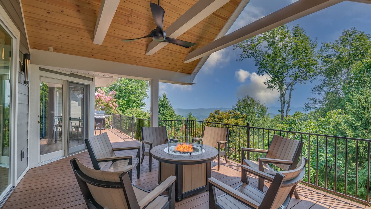 Photo of Outdoor in Laurel Park