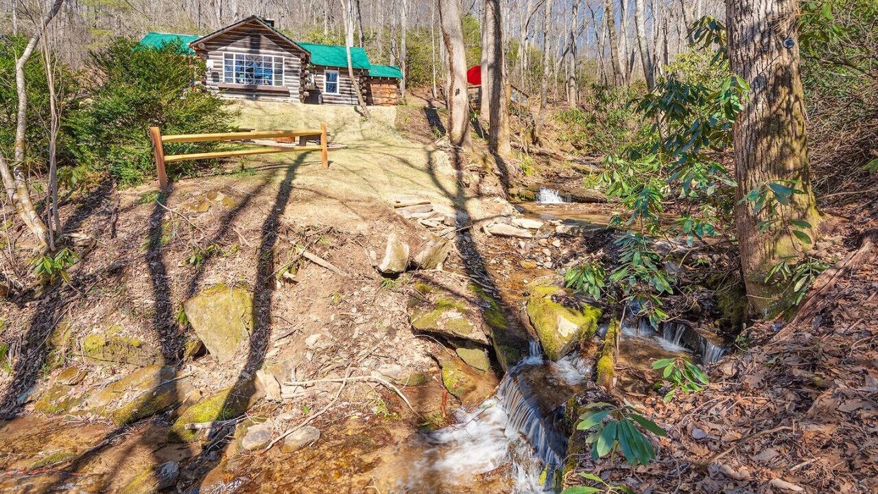 Photo of Outdoor in Gerton