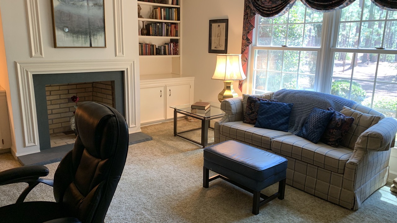 Photo of Livingroom in Foxfire
