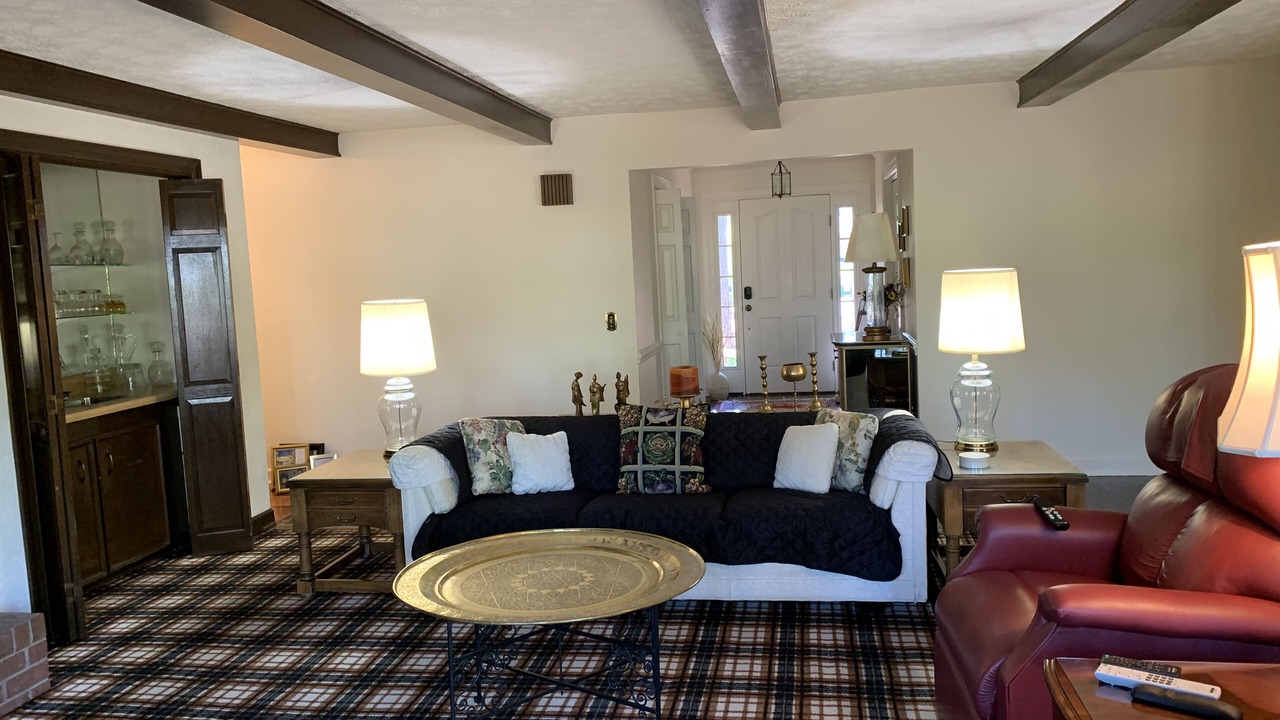 Photo of Livingroom in Foxfire