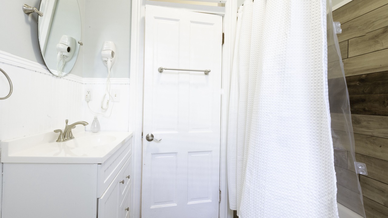 Photo of Bathroom in Savannah Victorian District