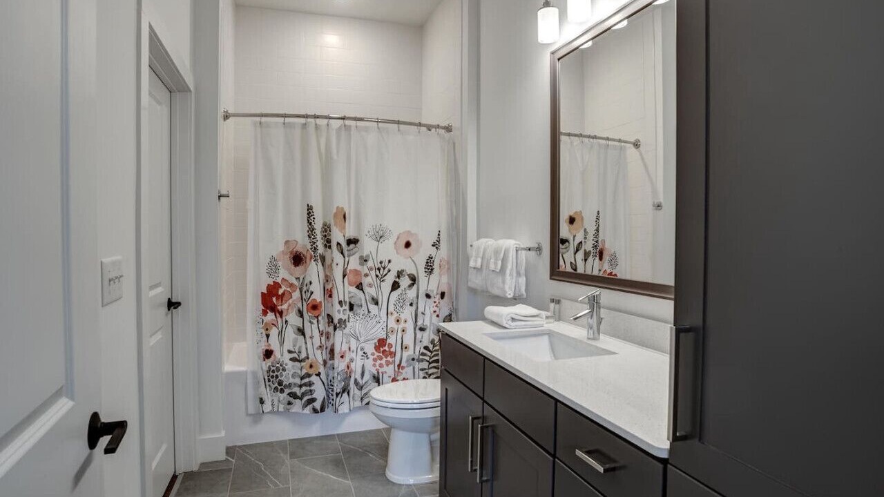 Photo of Bathroom in East End - Valley Street