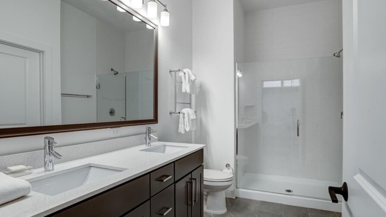 Photo of Bathroom in East End - Valley Street