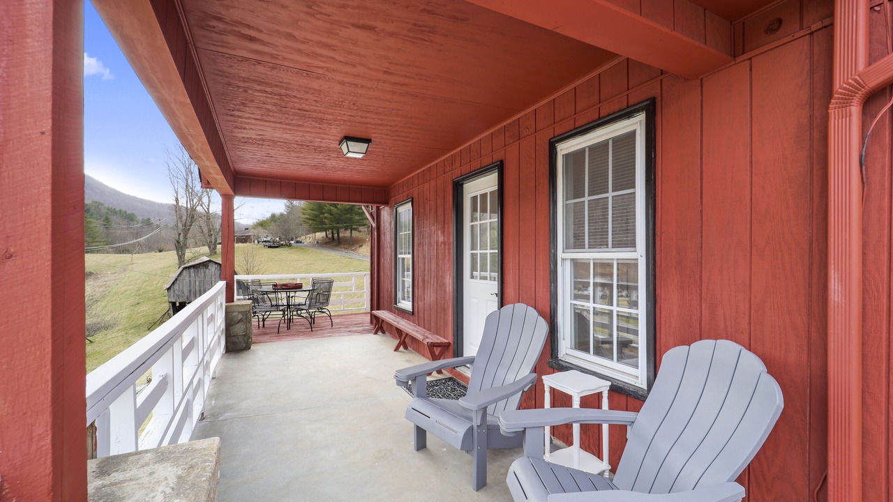 Photo of Patio Balcony in Warrensville