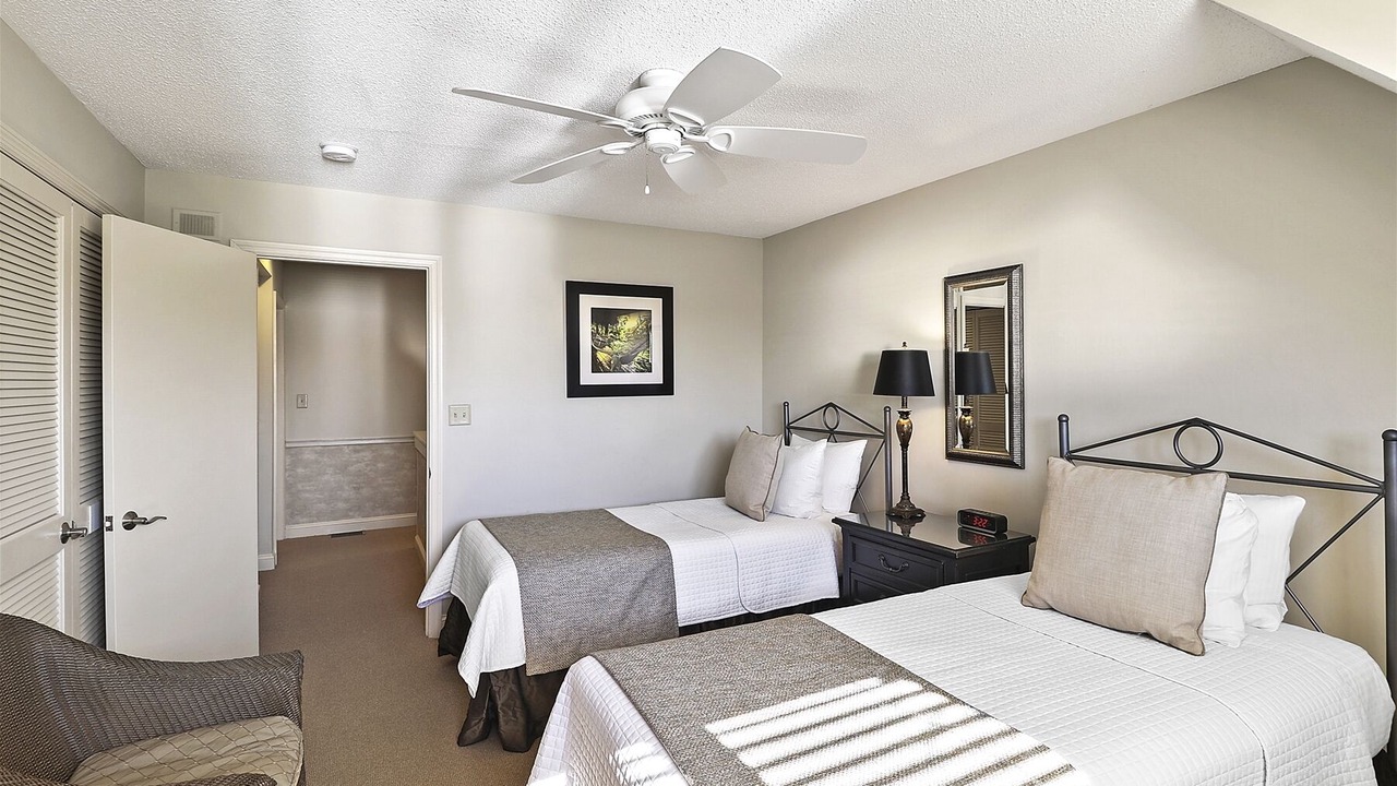 Photo of Bedroom in Shelter Cove