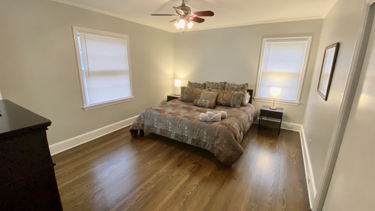 Photo of Bedroom in Beverly Woods
