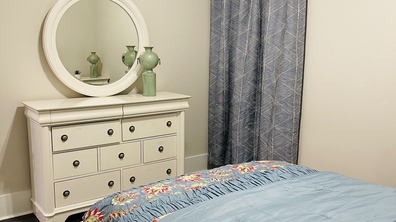 Photo of Bedroom in Mountain Island