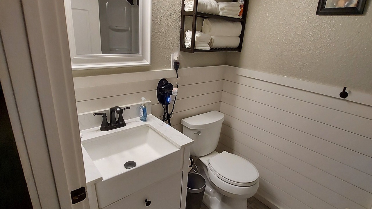Photo of Bathroom in Penrose