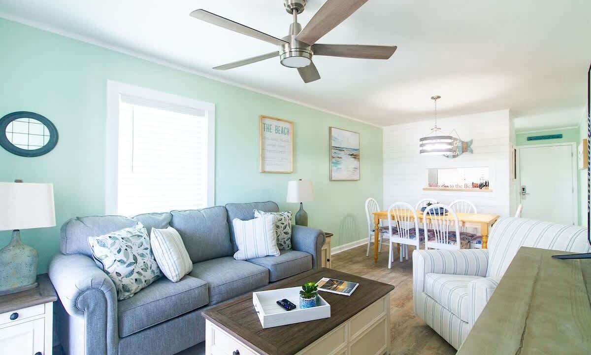 Photo of Livingroom in North Carolina Coast