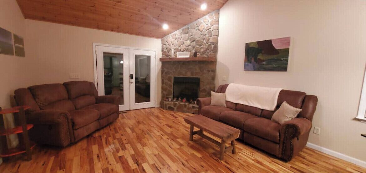 Photo of Livingroom in Marble